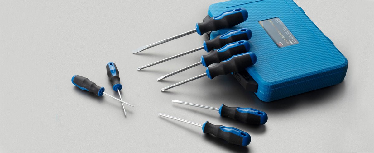 ROTATION 8-Piece Magnetic Screwdriver Set, Silver Tips & Case - Detail Large 2